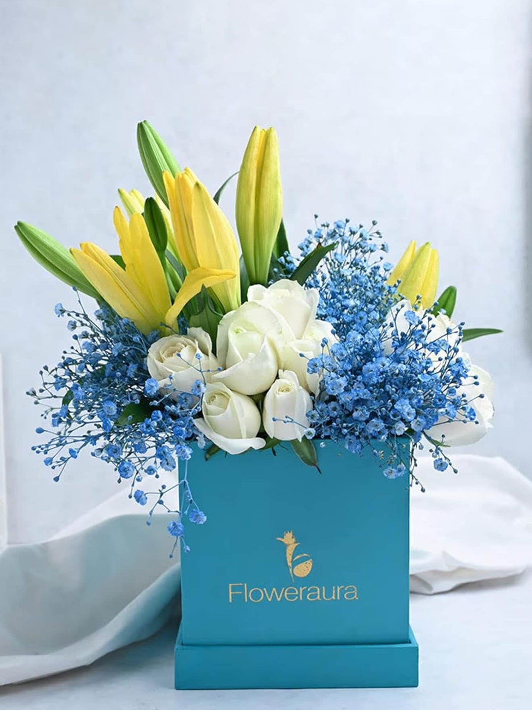 

Floweraura Yellow & White 17 Pieces Mixed Fresh Live Rose Flowers Bouquet With Box