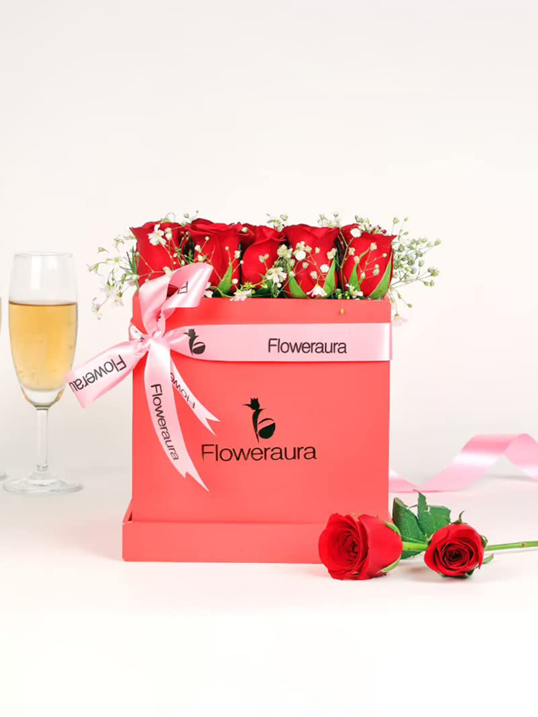 

Floweraura 20-Pcs Red Fresh Live Roses Flowers Bouquet With Gift Box