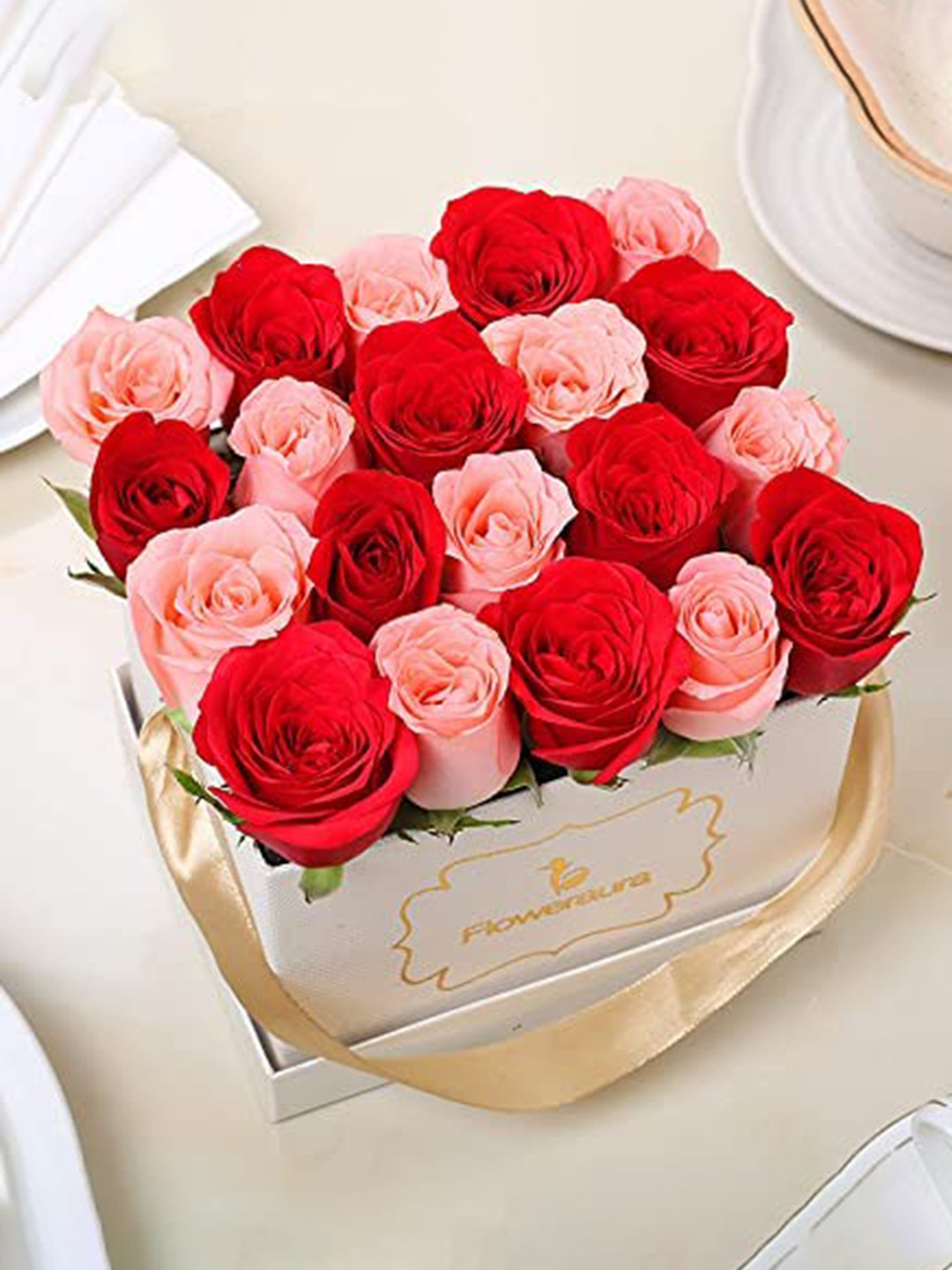 

Floweraura Red & Pink 20 Pieces Roses Fresh Live Roses Flowers Bouquet With Wrapping Paper