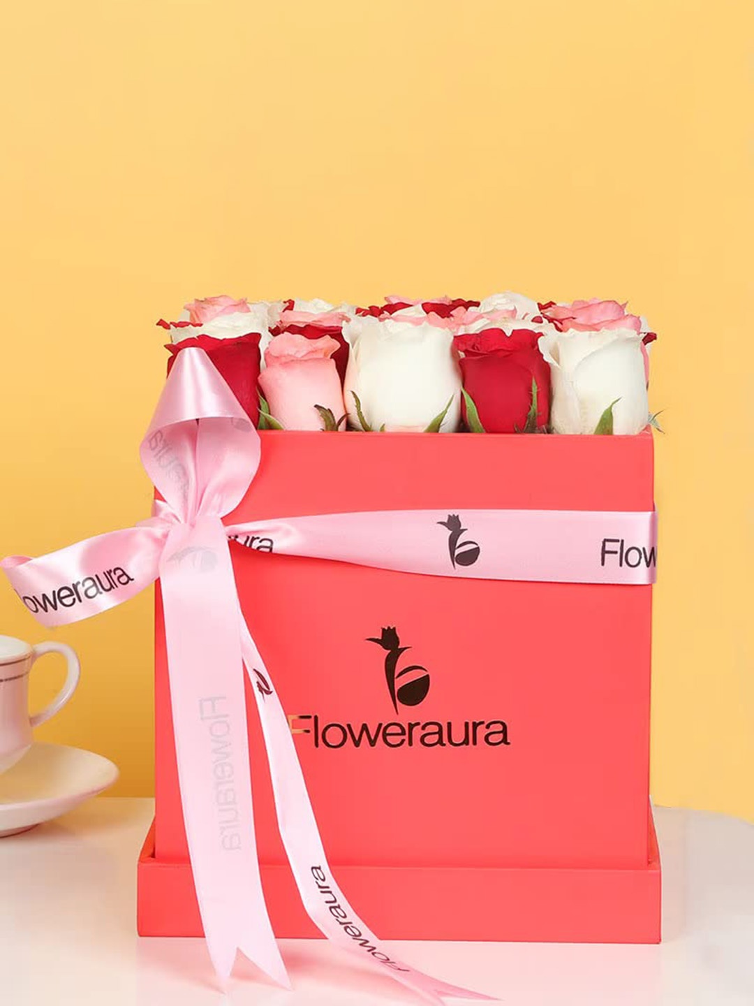 

Floweraura 25-Pcs Red & Pink Mixed Fresh Live Roses Flowers Bouquet With Box