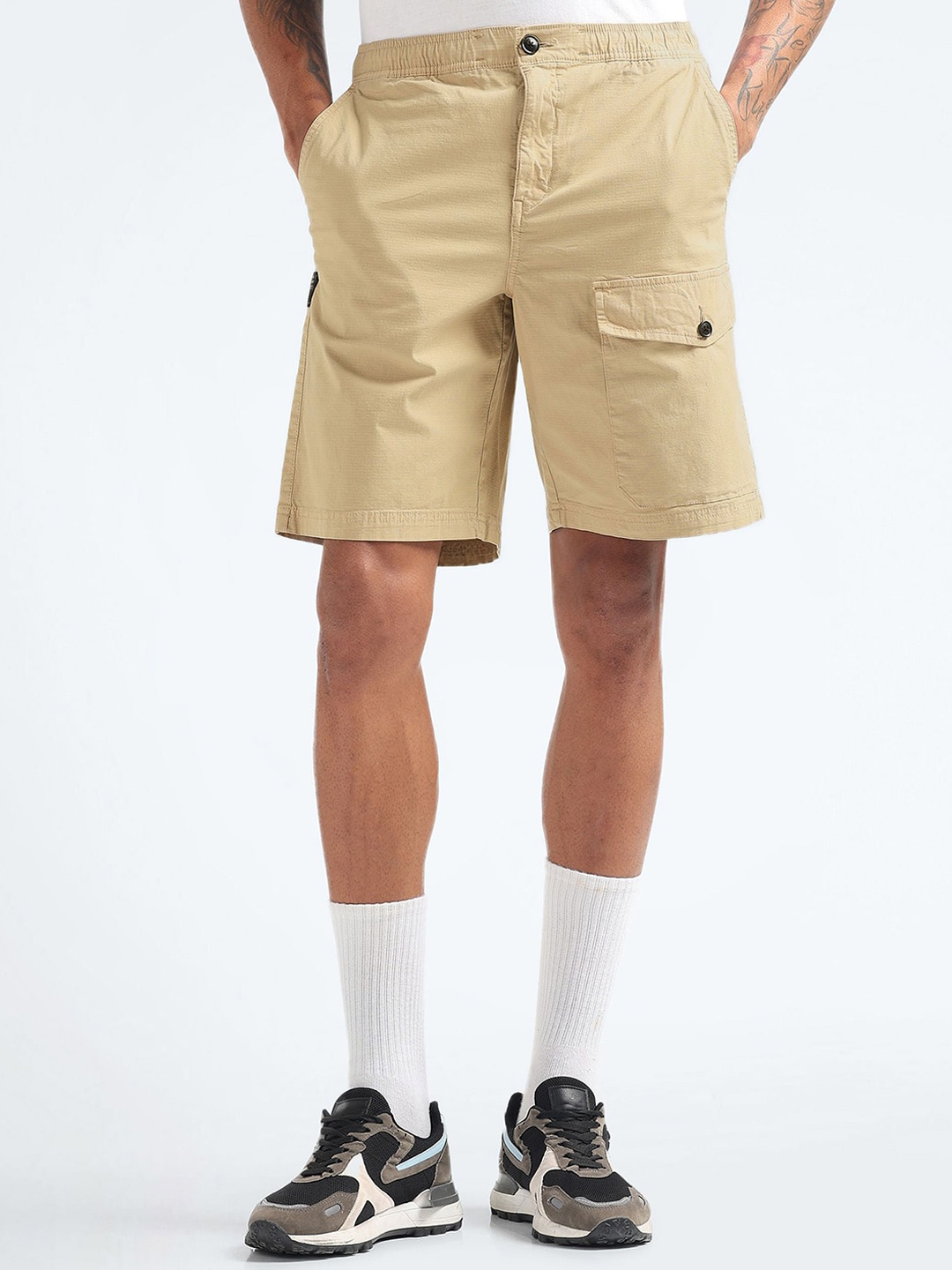 

Flying Machine Men Pure Cotton Cargo Shorts, Brown