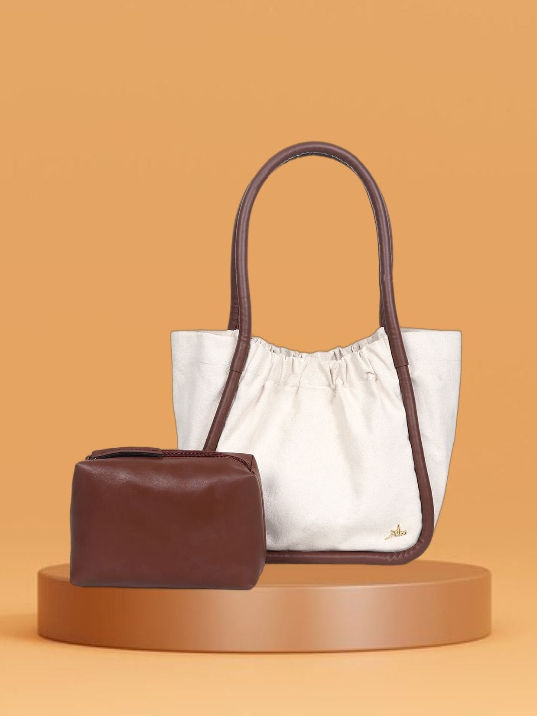 

yelloe Set of 2 Oversized Cotton Structured Shoulder Bag With Pouch, Off white