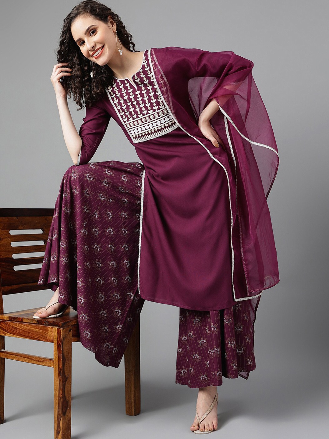 

Khushal K Floral Yoke Design Notch Neck Straight Kurta with Palazzos & With Dupatta, Purple