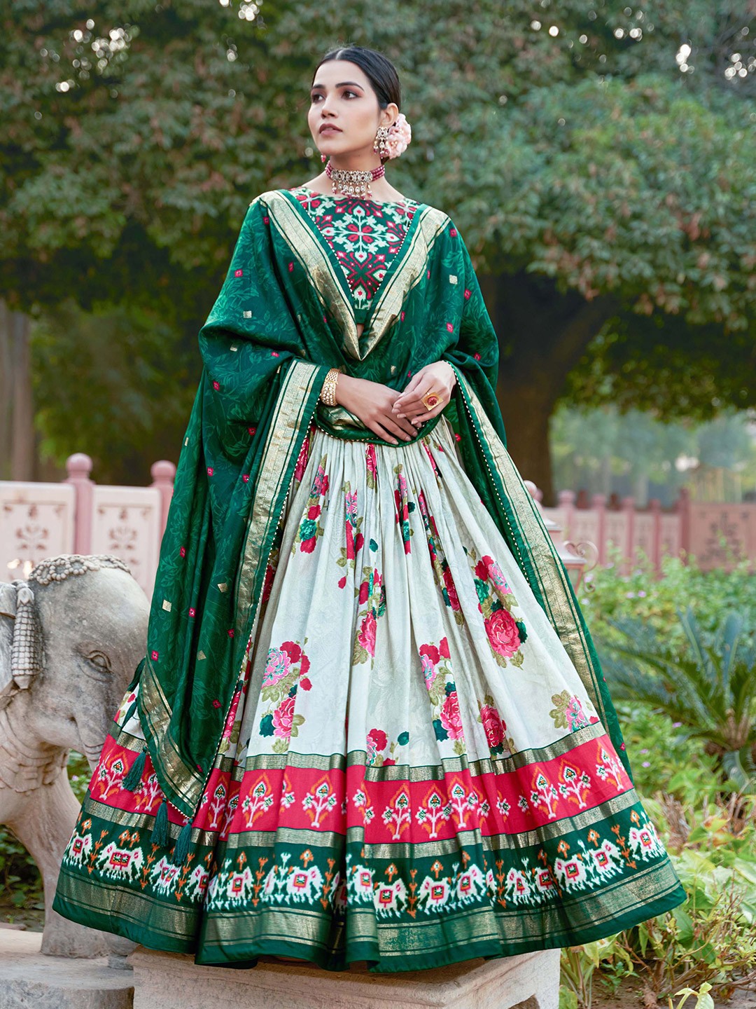 

LOOKNBOOK ART Ethnic Motifs Printed Semi-Stitched Lehenga & Unstitched Blouse With Dupatta, Green