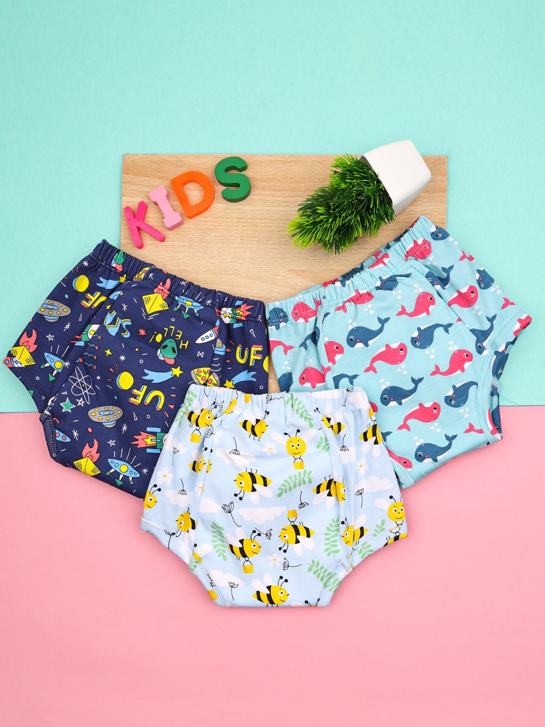 

Moms Home Set of 3 Cotton Baby Padded Underwear - Bee + Fish + Rocket, Blue