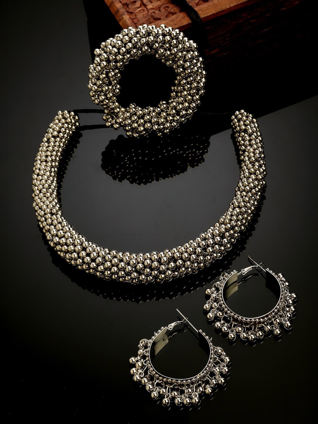 

CHUI MUI Beaded Jewellery Set, Silver