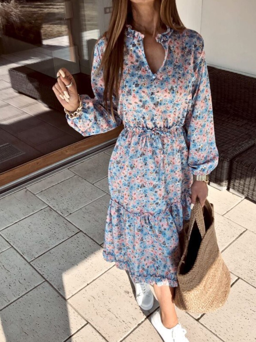 

DressBerry Blue Floral Printed Mandarin Collar Cuffed Sleeves Fit and Flare Midi Dress