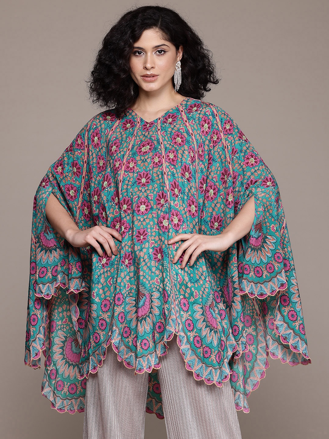 

Ritu Kumar Floral Print Slit Sleeves Cape Longline Top, Teal