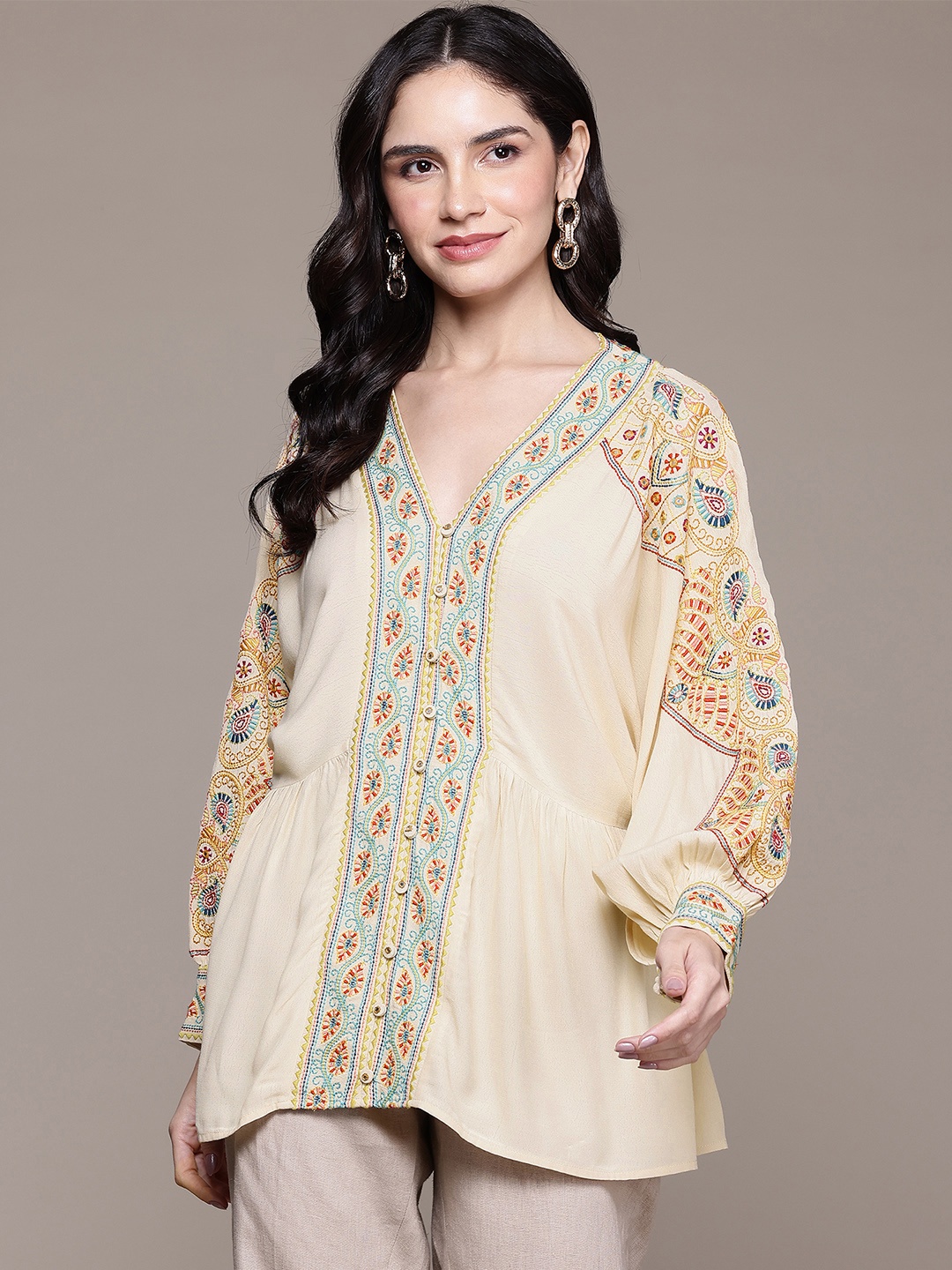 

Ritu Kumar Embroidered Bishop Sleeves Longline Top, White
