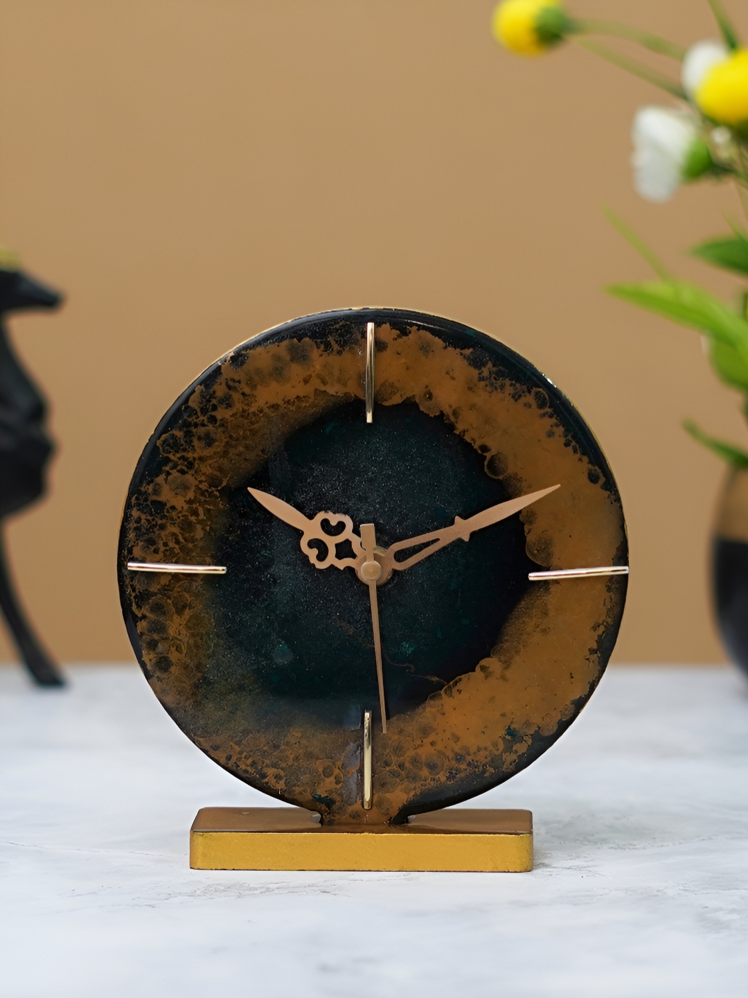 

Craft Smith Green & Brown Printed Round Contemporary Wooden Table Clock