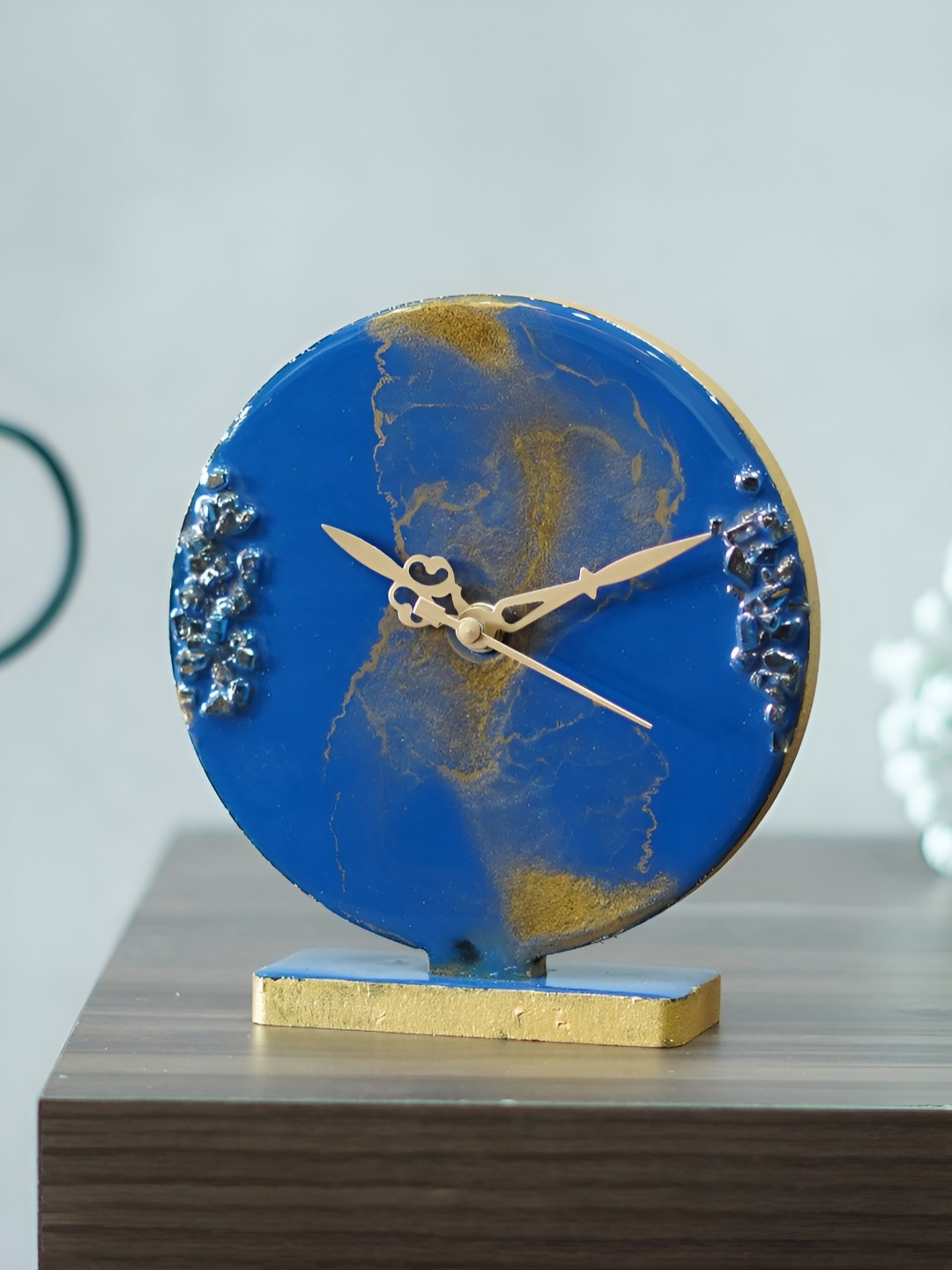 

Craft Smith Blue & Green Embellished Wooden Round Contemporary Table Clock