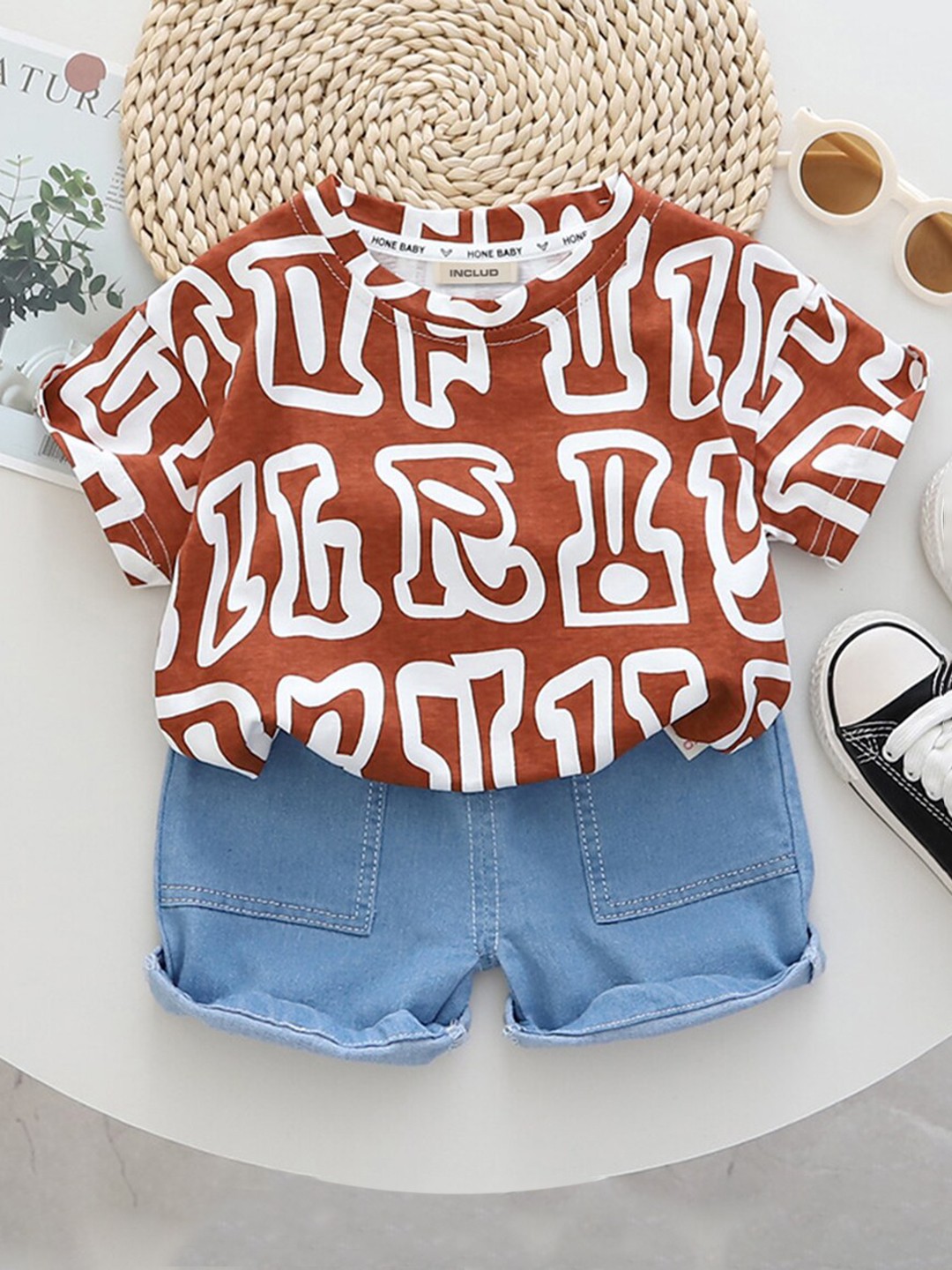 

INCLUD Boys Printed Round Neck T-shirt with Shorts, Brown