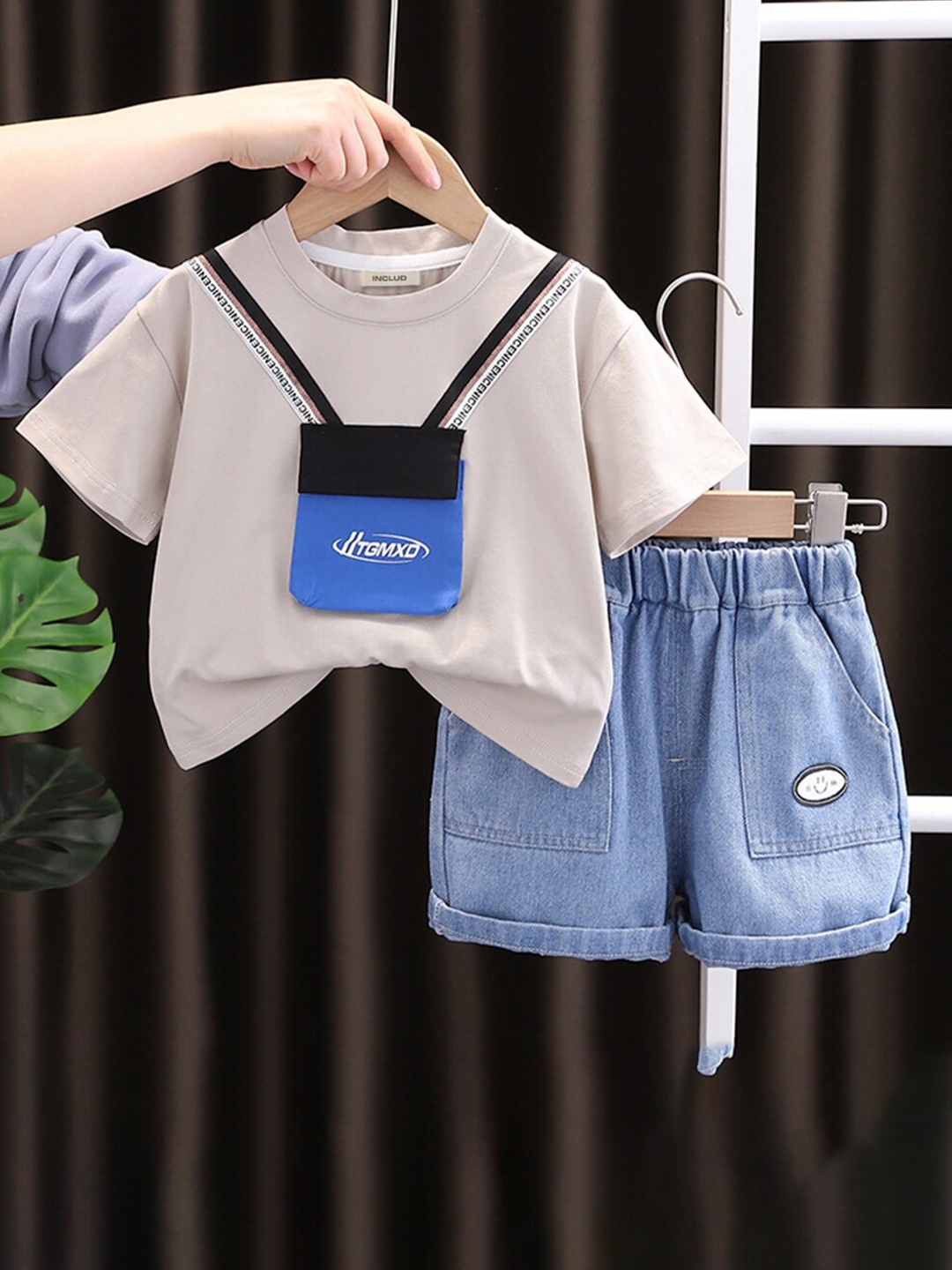 

INCLUD Boys Printed T-shirt with Shorts, Khaki