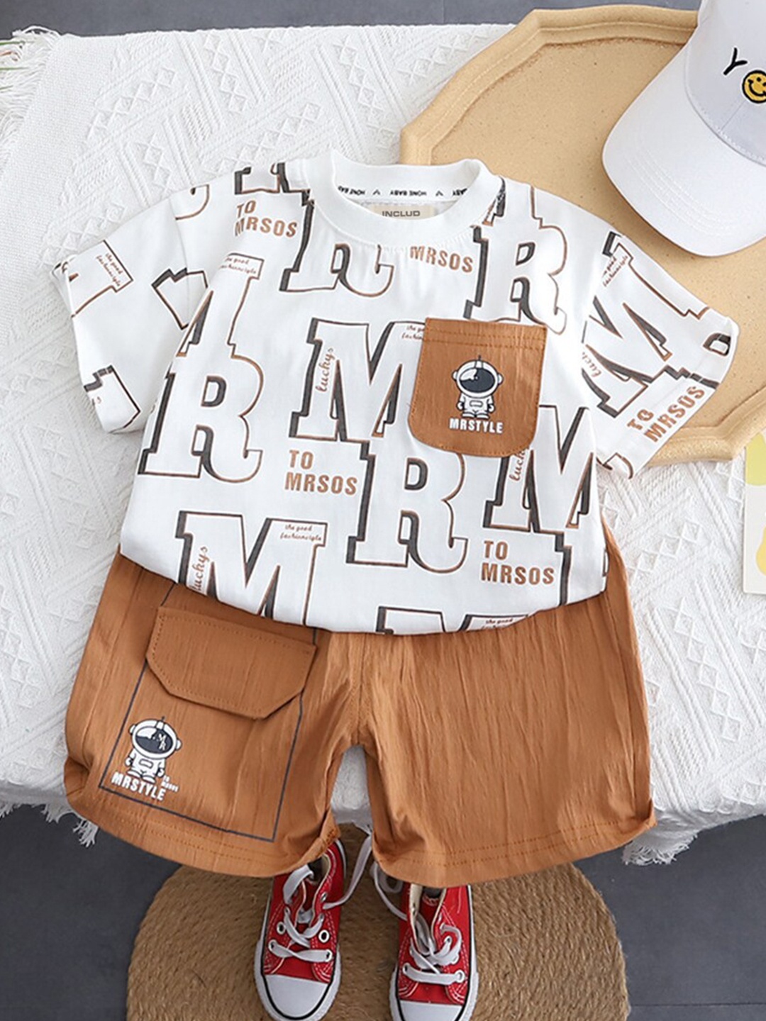 

INCLUD Boys Printed T-shirt with Shorts, Brown