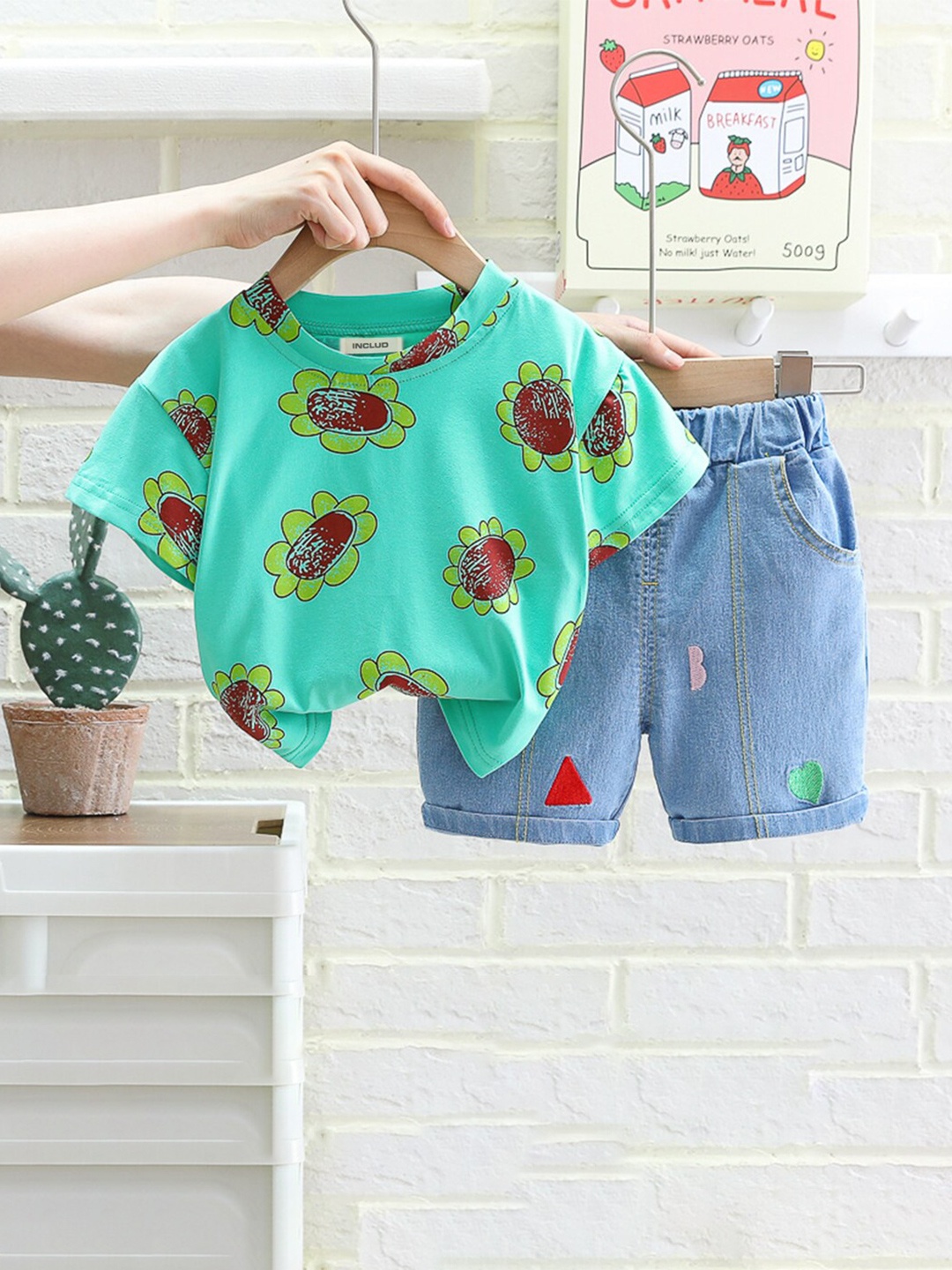 

INCLUD Boys Floral Printed Top with Shorts, Green