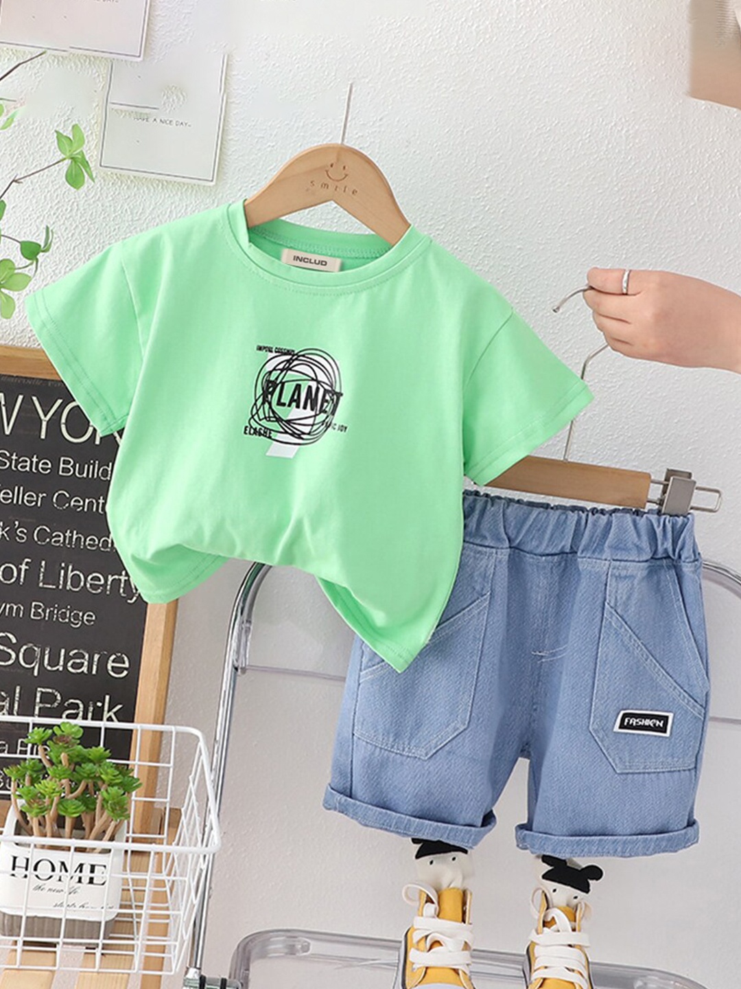 

INCLUD Boys Printed Cotton T-shirt with Shorts, Green