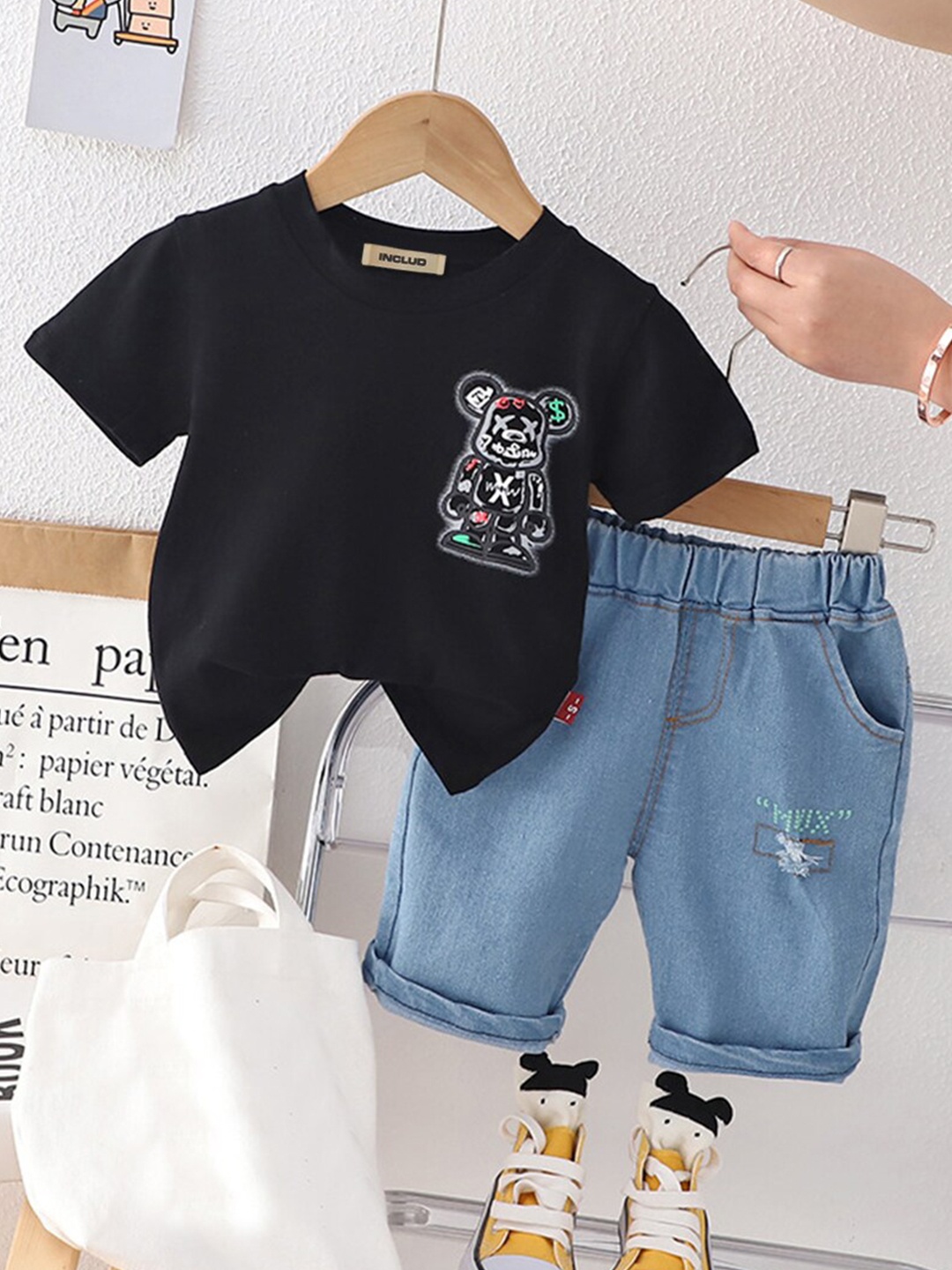 

INCLUD Boys Printed T-shirt With Shorts, Black