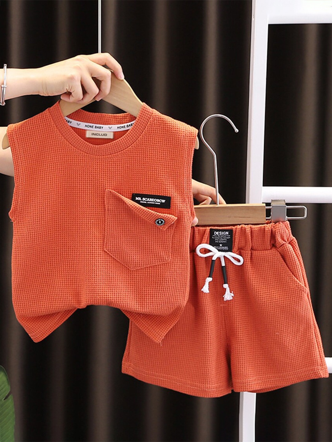 

INCLUD Boys Top with Shorts, Orange