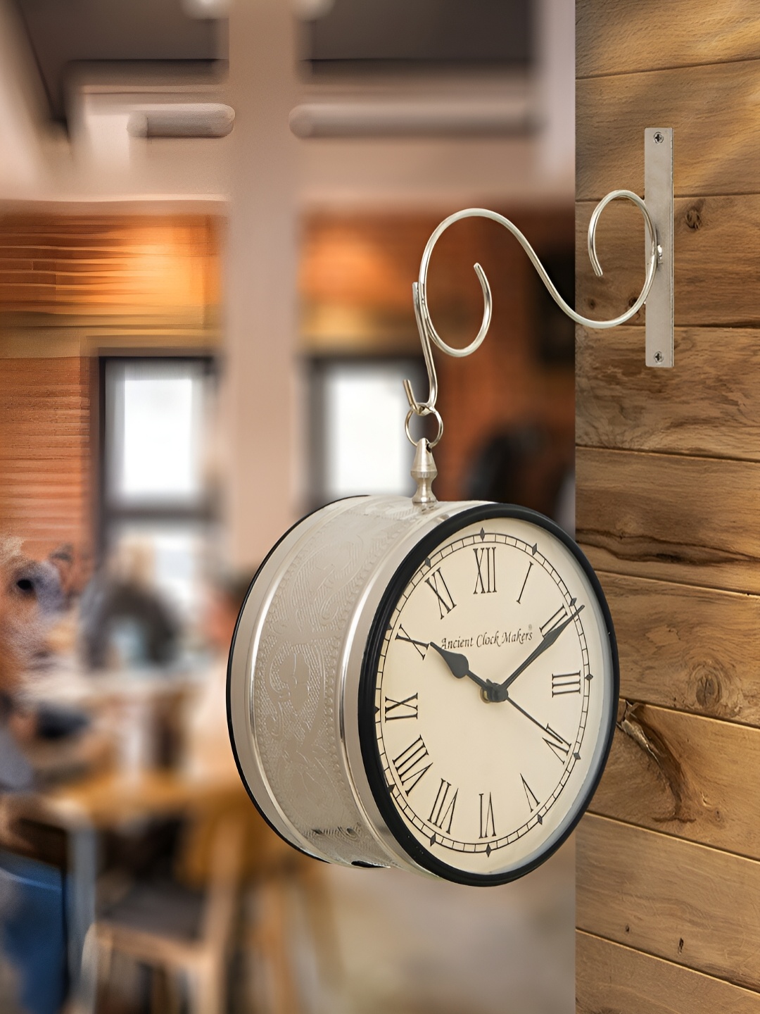 

Craft Smith Silver-Toned & Cream-Coloured Embellished Traditional Wall Clock