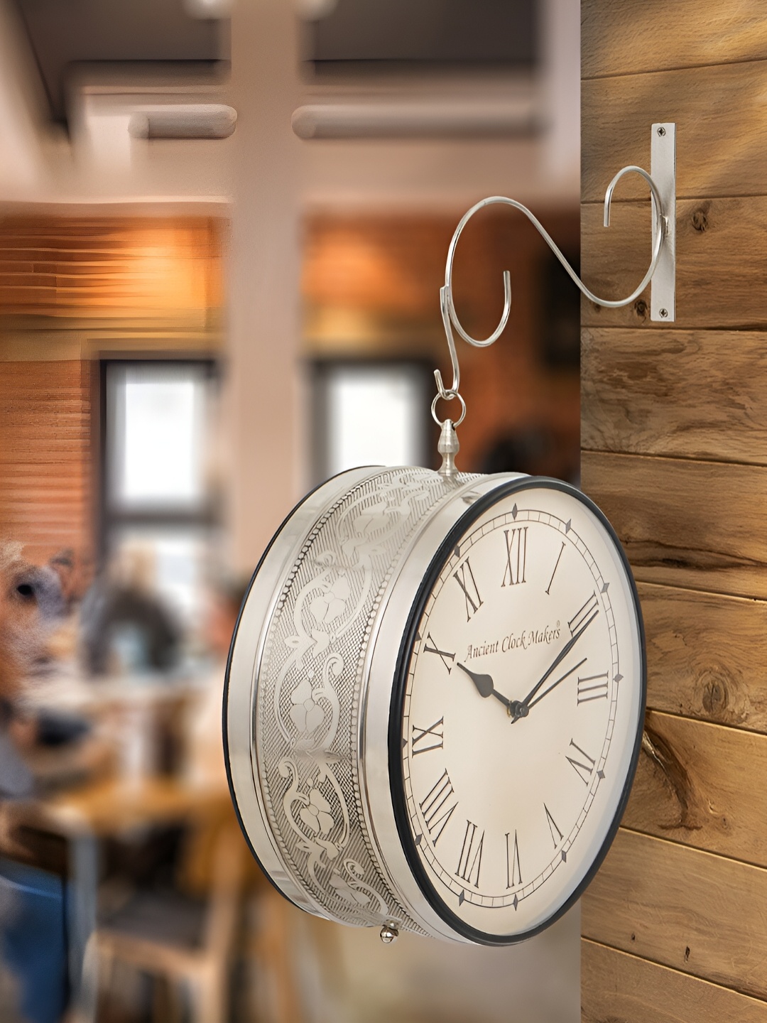 

Craft Smith Silver-Toned Embellished Traditional Wall Clock
