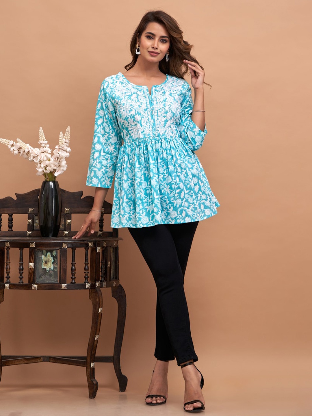

D K W Floral Print Round Neck Three Quarter Sleeve Cotton Top, Blue