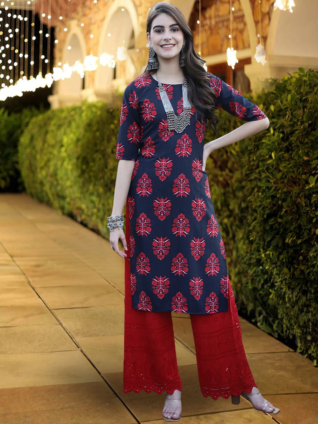 7Threads Ethnic Motifs Printed Crepe Straight Kurta, Red