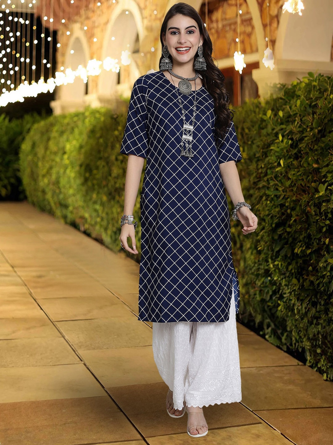 

7Threads Geometric Printed Straight Kurta, Navy blue
