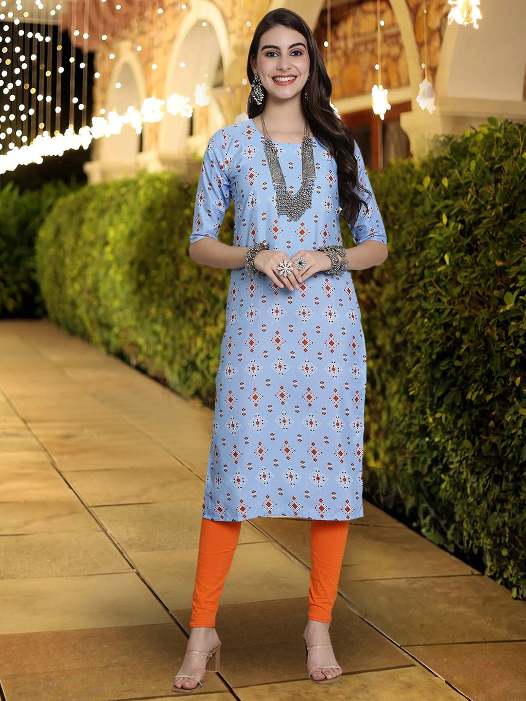 

7Threads Ethnic Motifs Printed Crepe Straight Kurta, Blue