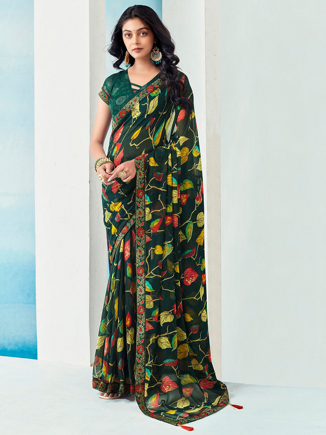 

KALINI Floral Gotta Patti Poly Georgette Sungudi Saree, Green