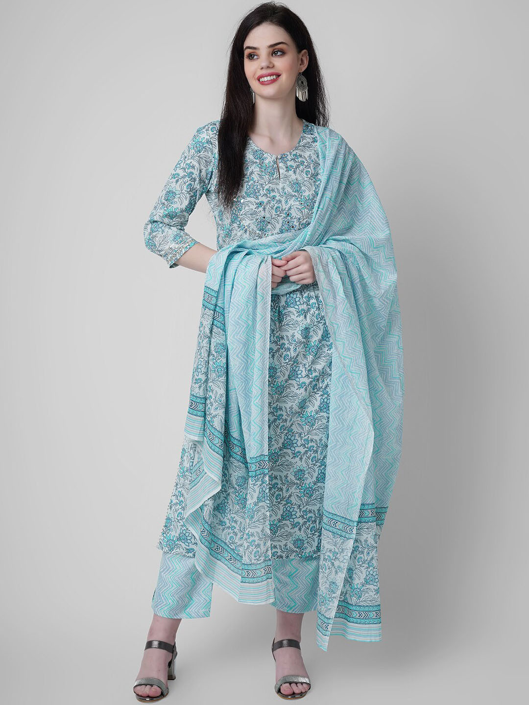 

Oash Women Floral Printed Regular Pure Cotton Kurta with Trousers & With Dupatta, Blue