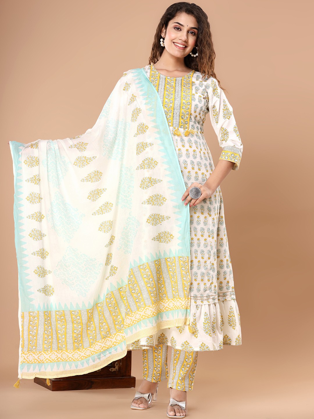 

Oash Women Ethnic Motifs Printed Empire Sequinned Pure Cotton Kurta with Trousers & With Dupatta, Mustard