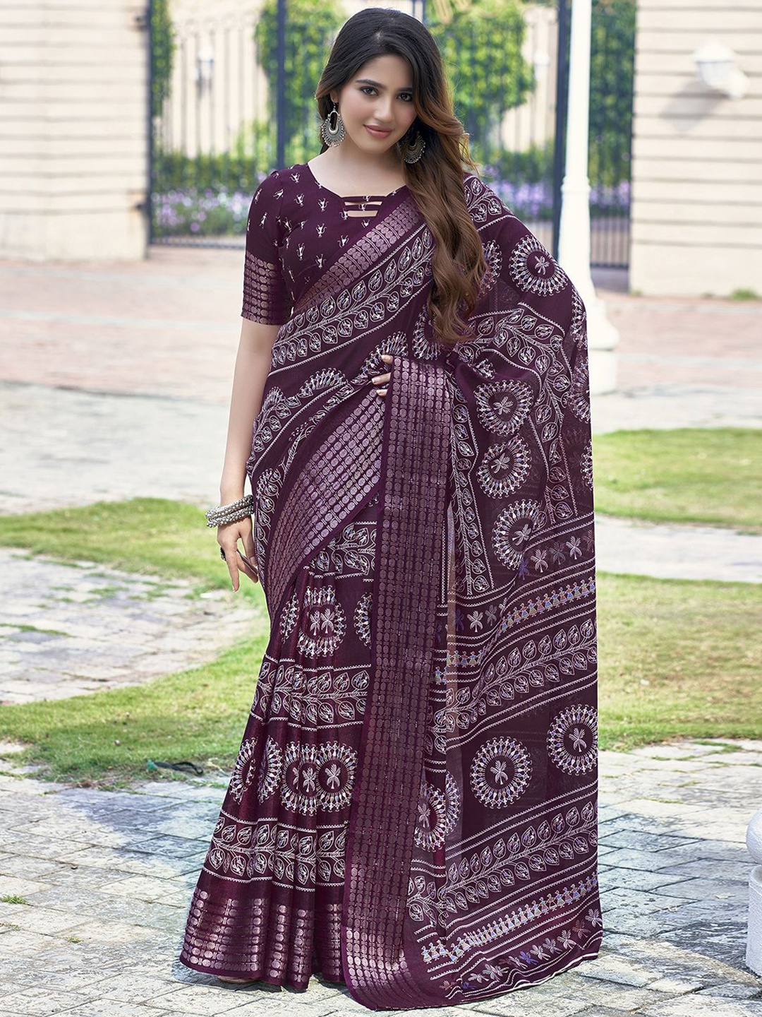 

Mitera Warli Sequinned Banarasi Saree, Purple