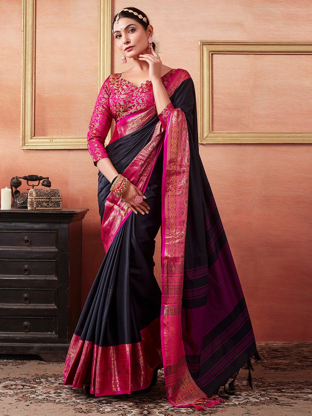 

Mitera Zari Silk Blend Bhagalpuri Saree, Black