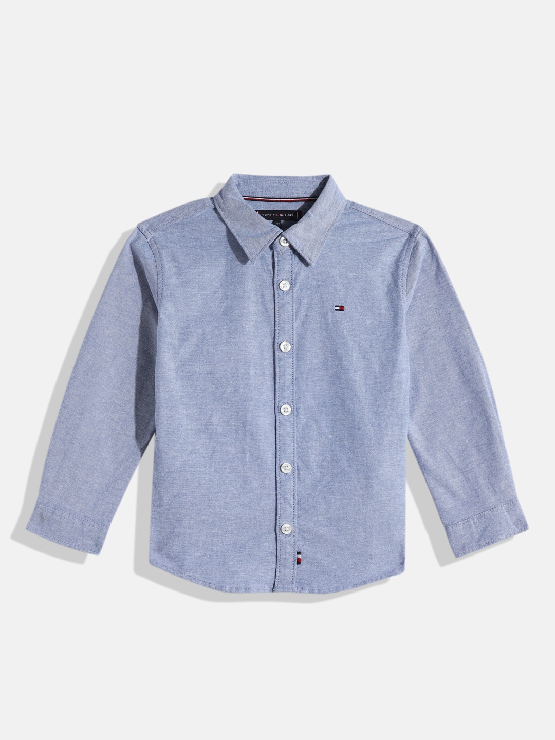 

Tommy Hilfiger Boys Solid Opaque Oxford Weave Casual Shirt, Blue