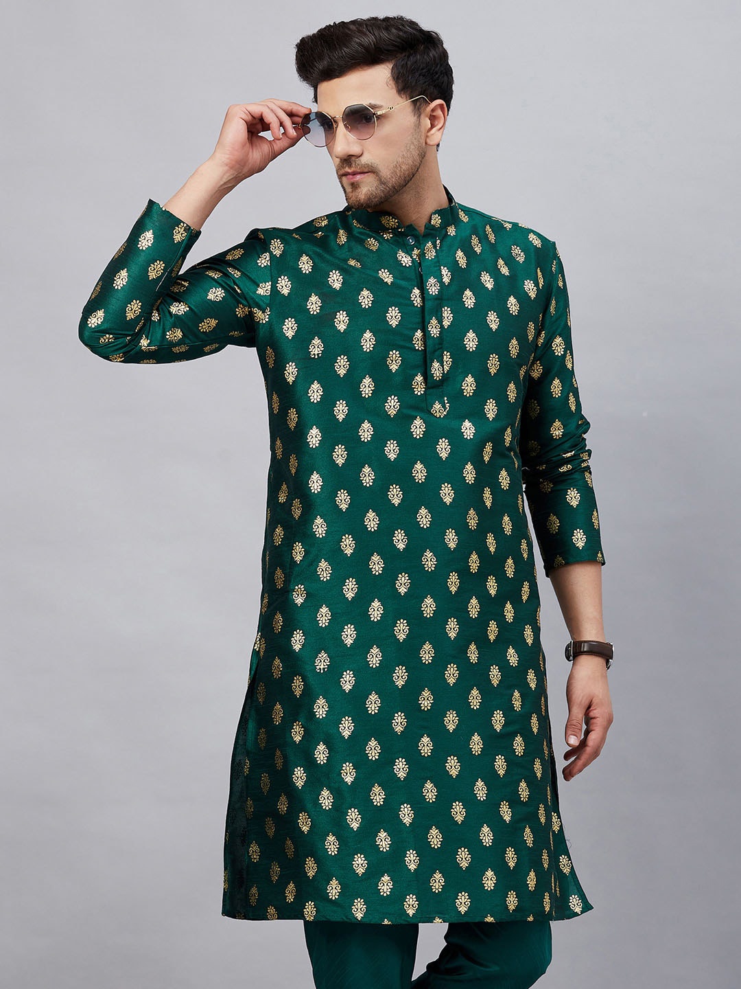 

VASTRAMAY Ethnic Motifs Printed Mandarin Collar Kurta, Green