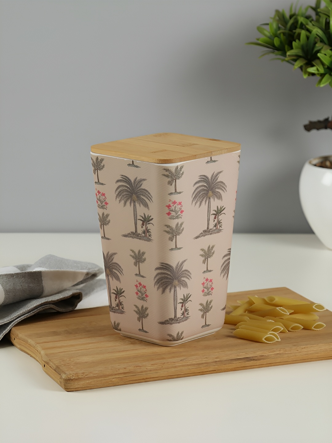 

India Circus by Krsnaa Mehta Brown & Pink Bamboo Food Container