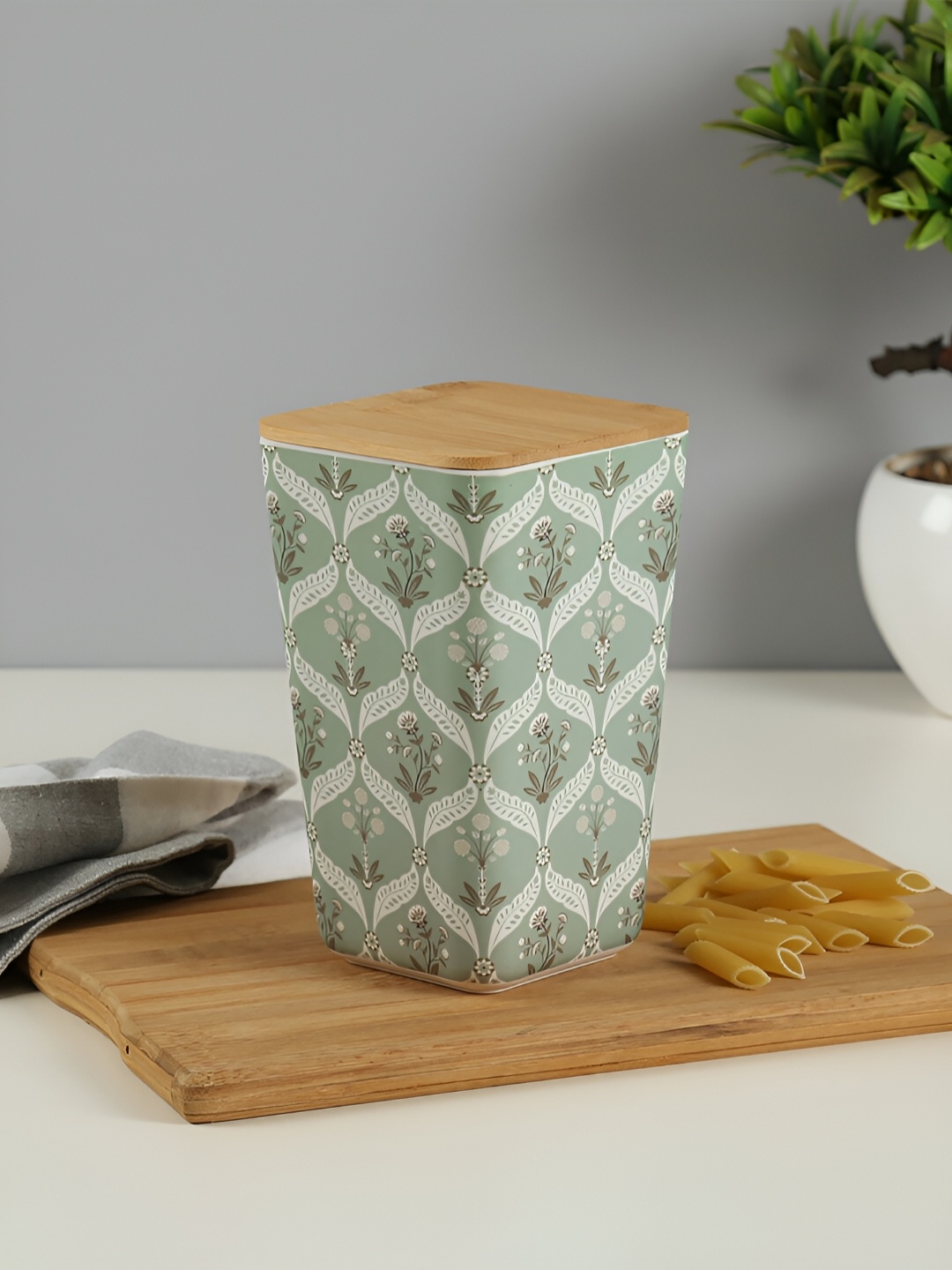 

India Circus by Krsnaa Mehta Green & White Bamboo Food Container