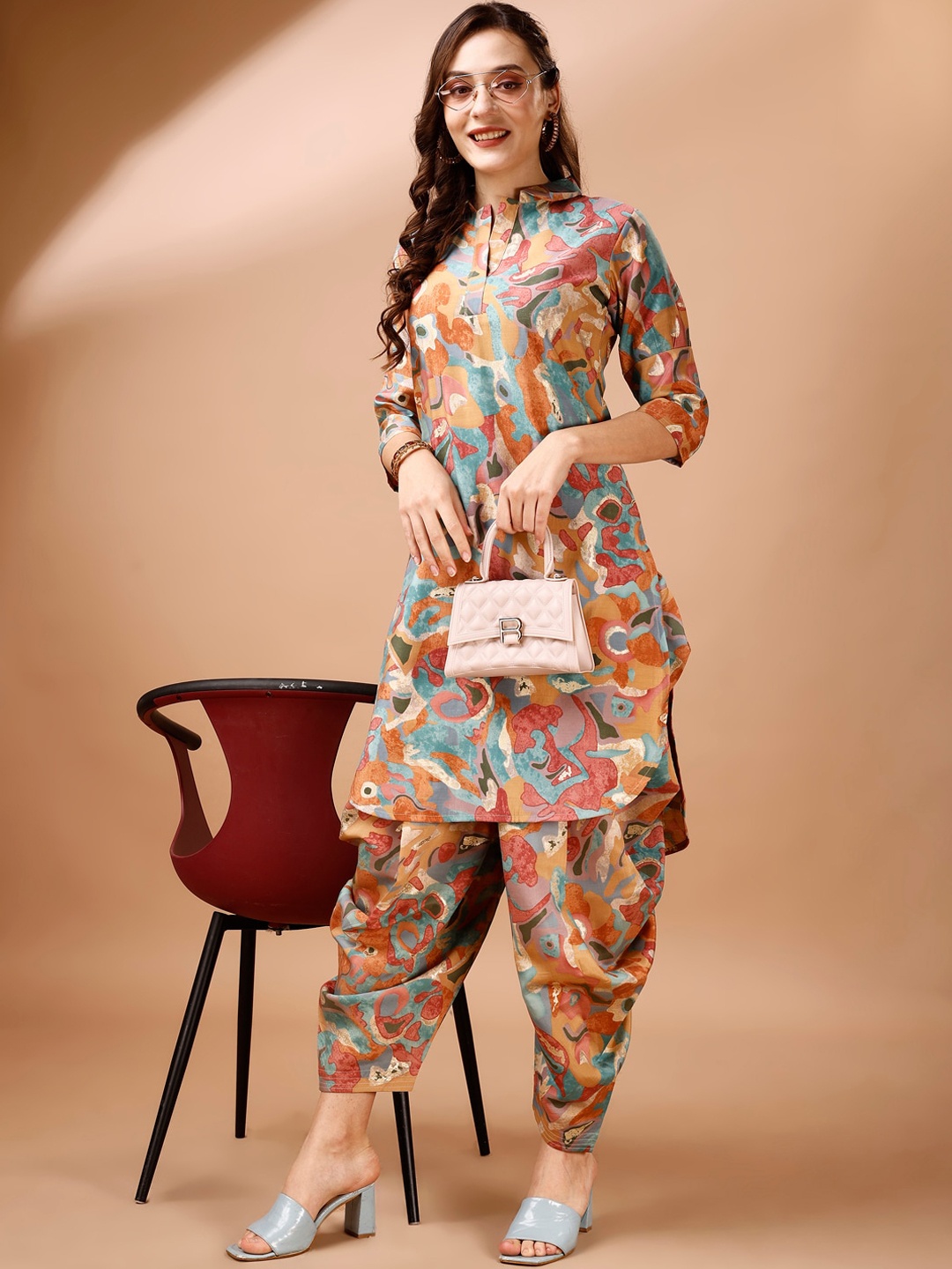 

Tikhi Imli Abstract Printed Shirt Collar Three-Quarter Sleeves Straight Co-ords Set, Beige
