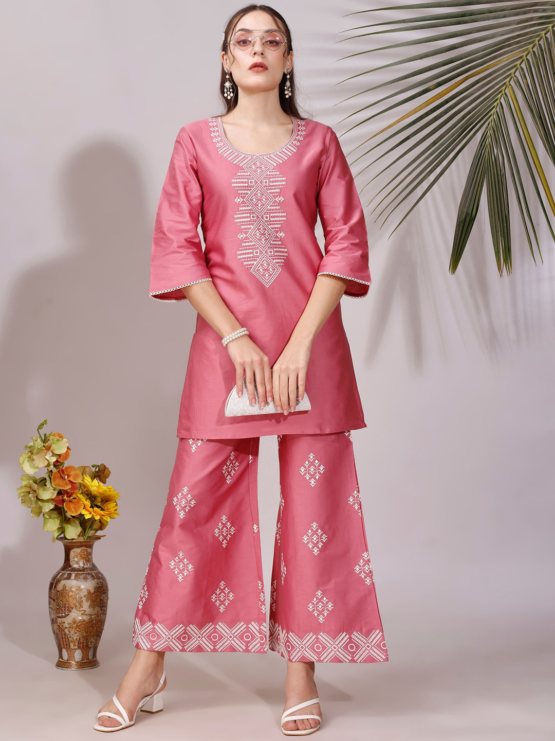 

Tikhi Imli Embroidered Round Neck Three-Quarter Sleeves Straight Co-ords Set, Pink