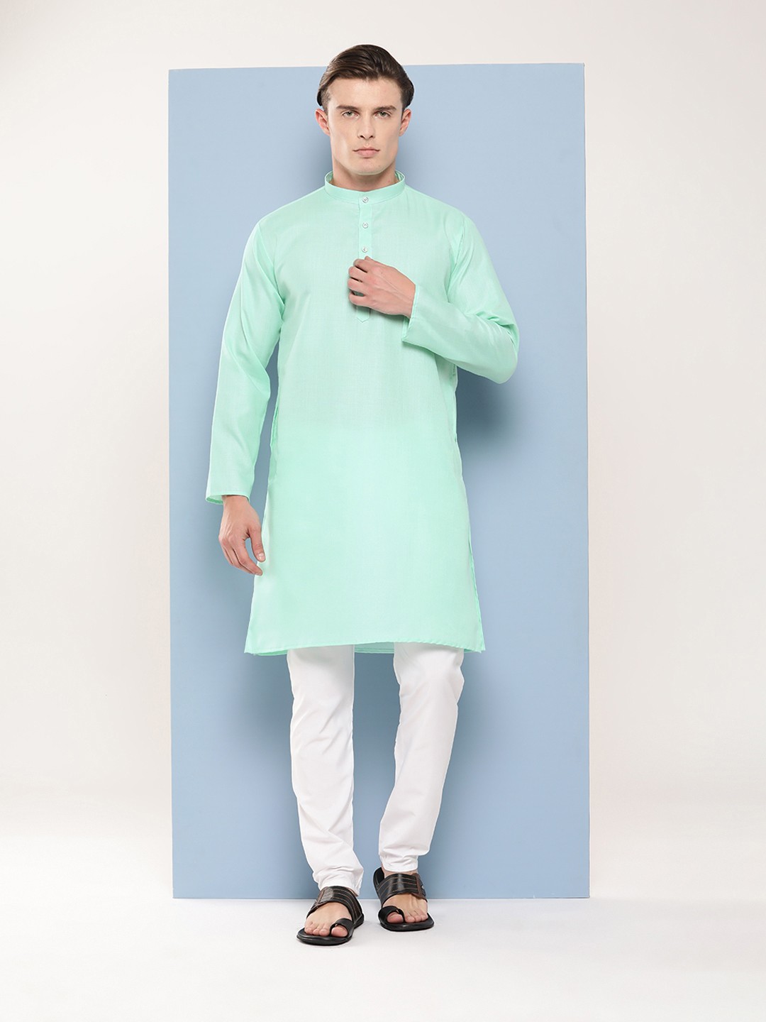 

Aarika Men Pure Cotton Kurta with Pyjamas, Green