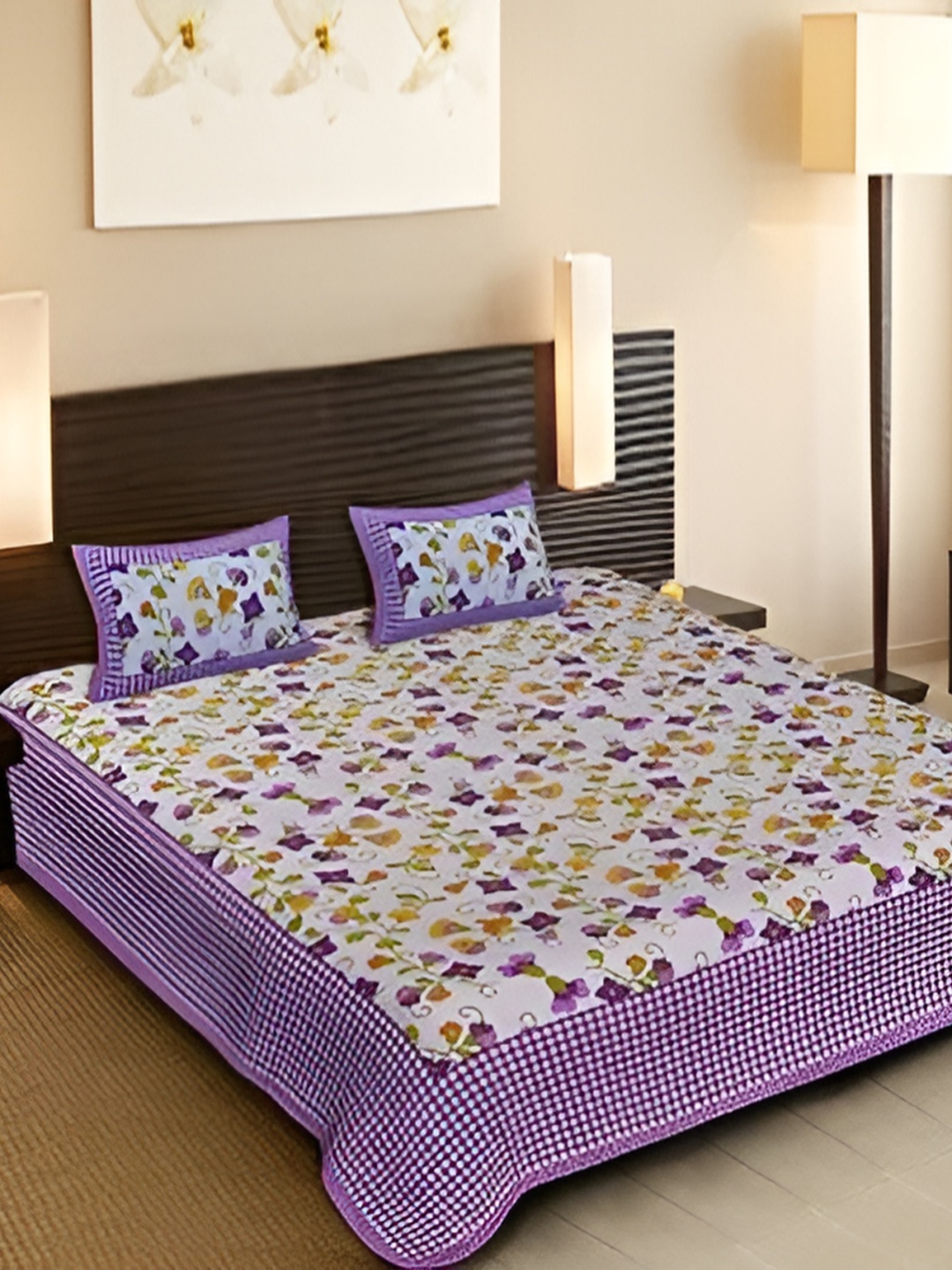 

Sohibe Printed Lavender & White Printed Cotton Bedcover With 2 Pillow Set