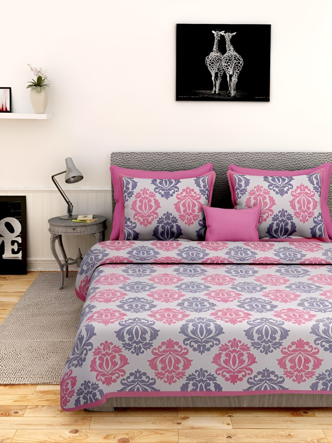 

Sohibe White & Pink Printed Pure Cotton Bedcover With 2 Pillow Set