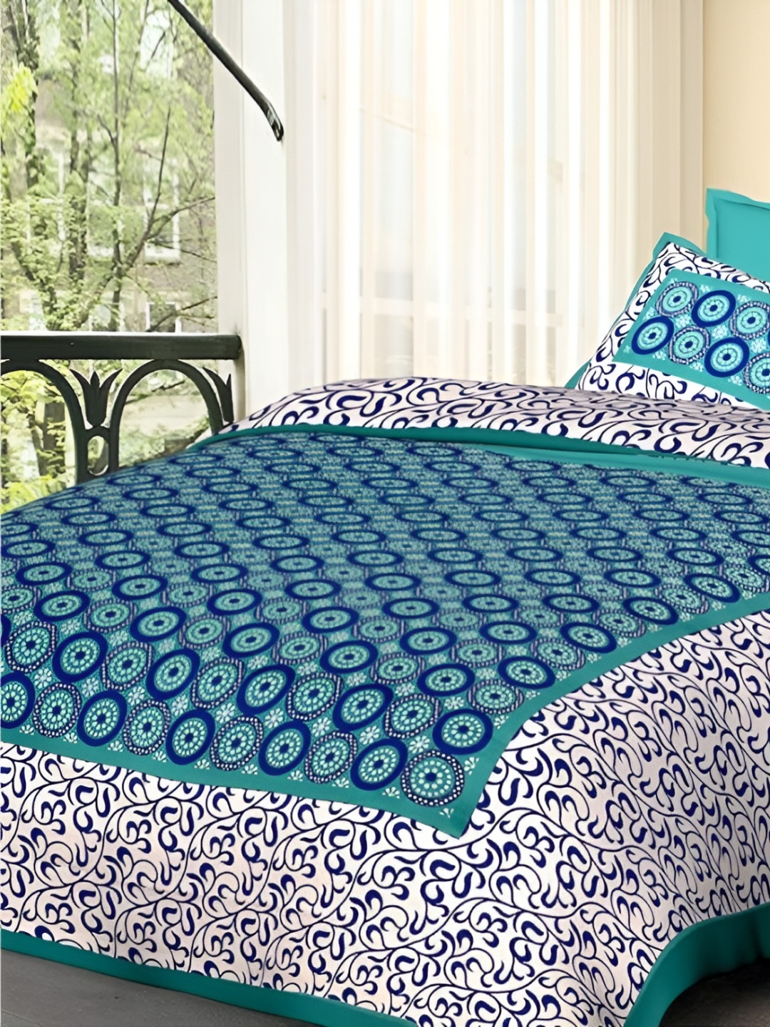 

Sohibe Blue Printed 250 TC Pure Cotton Double King Bedding Set