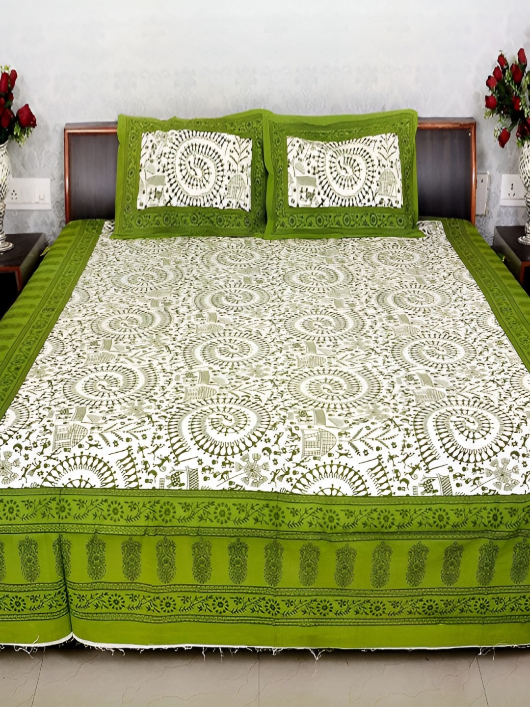 

Sohibe Green Printed Pure Cotton Double Bed Cover with Pillow Cover