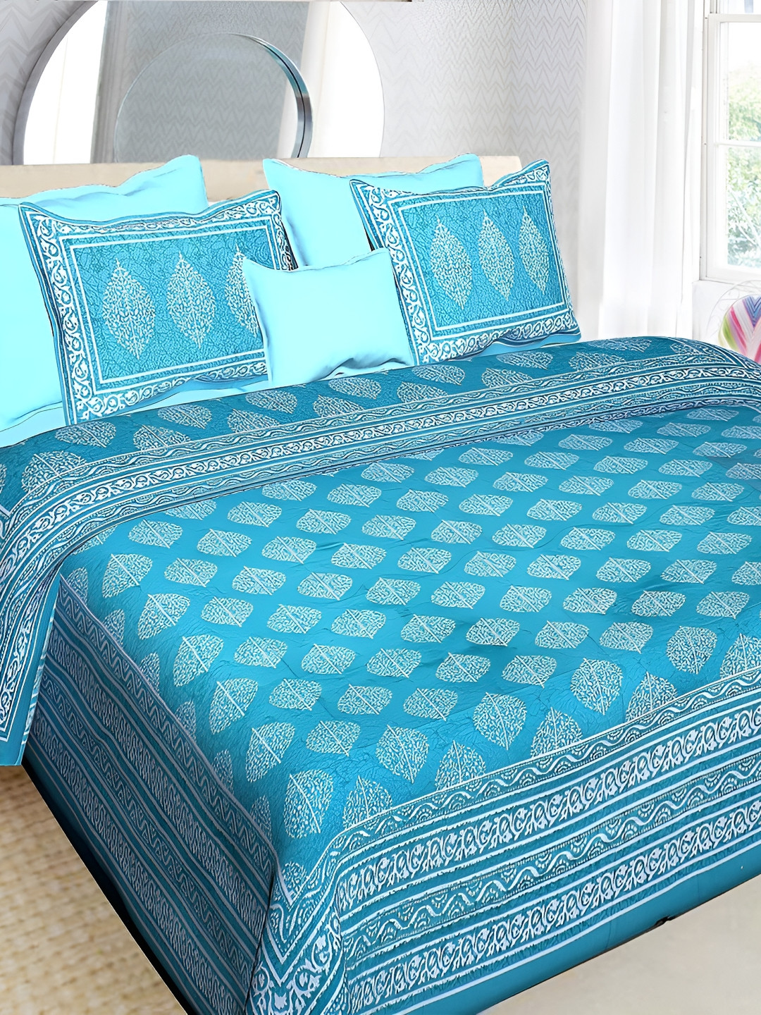 

Sohibe Blue & White Printed Pure Cotton Bedcover With 2 Pillow Set