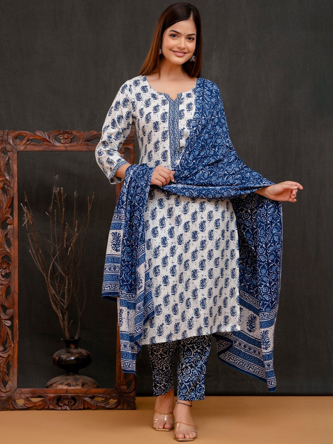 

D K W Women Ethnic Motifs Printed Regular Kurta with Trousers & With Dupatta, Blue