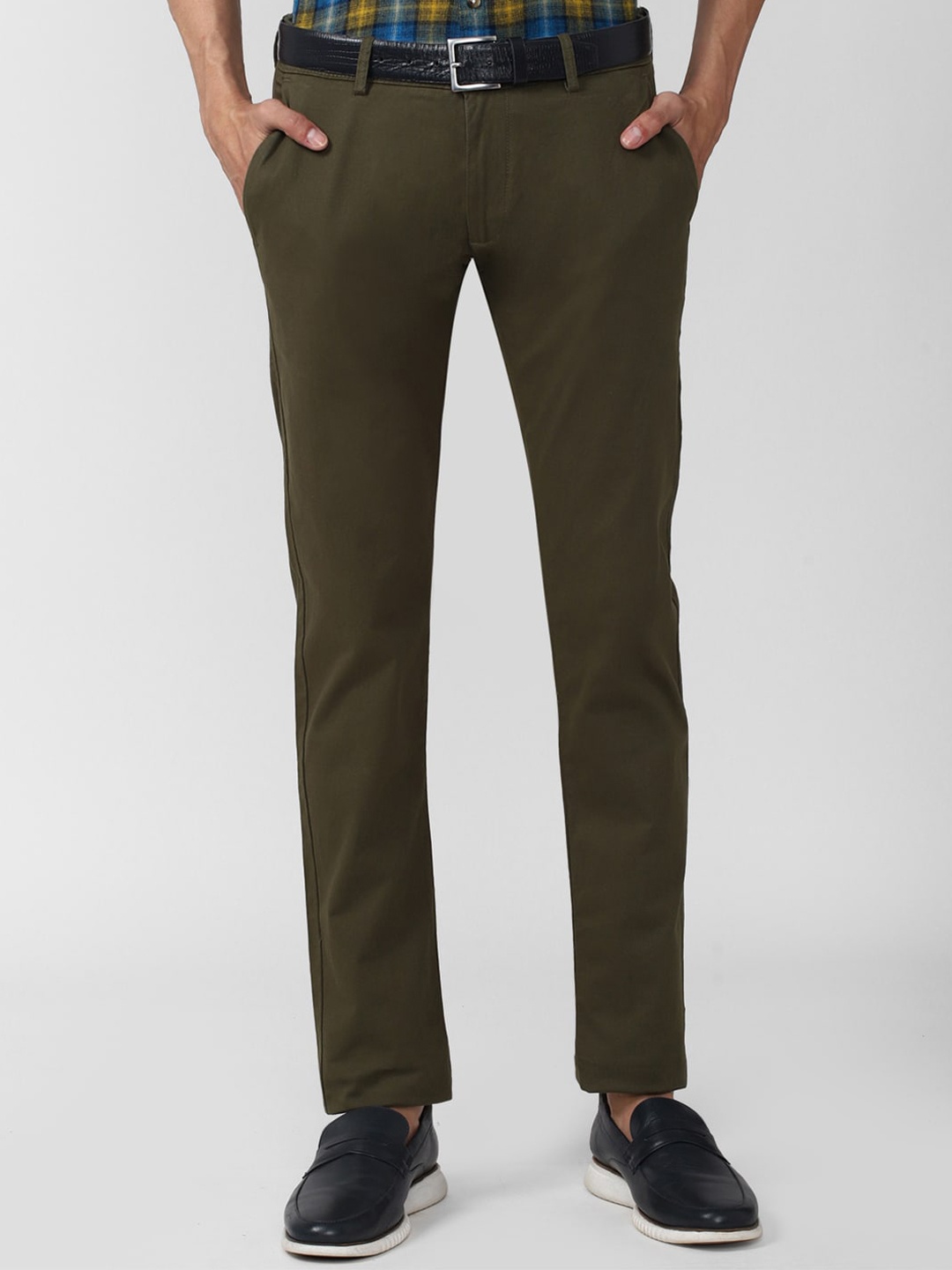 

Peter England Casuals Men Textured Skinny Fit Low-Rise Trousers, Olive