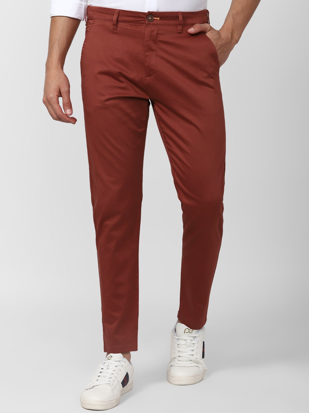 

Peter England Casuals Men Carrot Fit Mid-Rise Chinos Trousers, Maroon