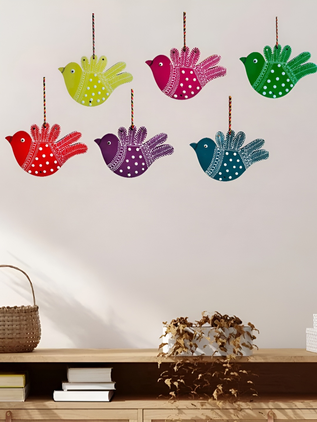 

Sohibe 6Pcs Red & Green Printed Wall Hanging