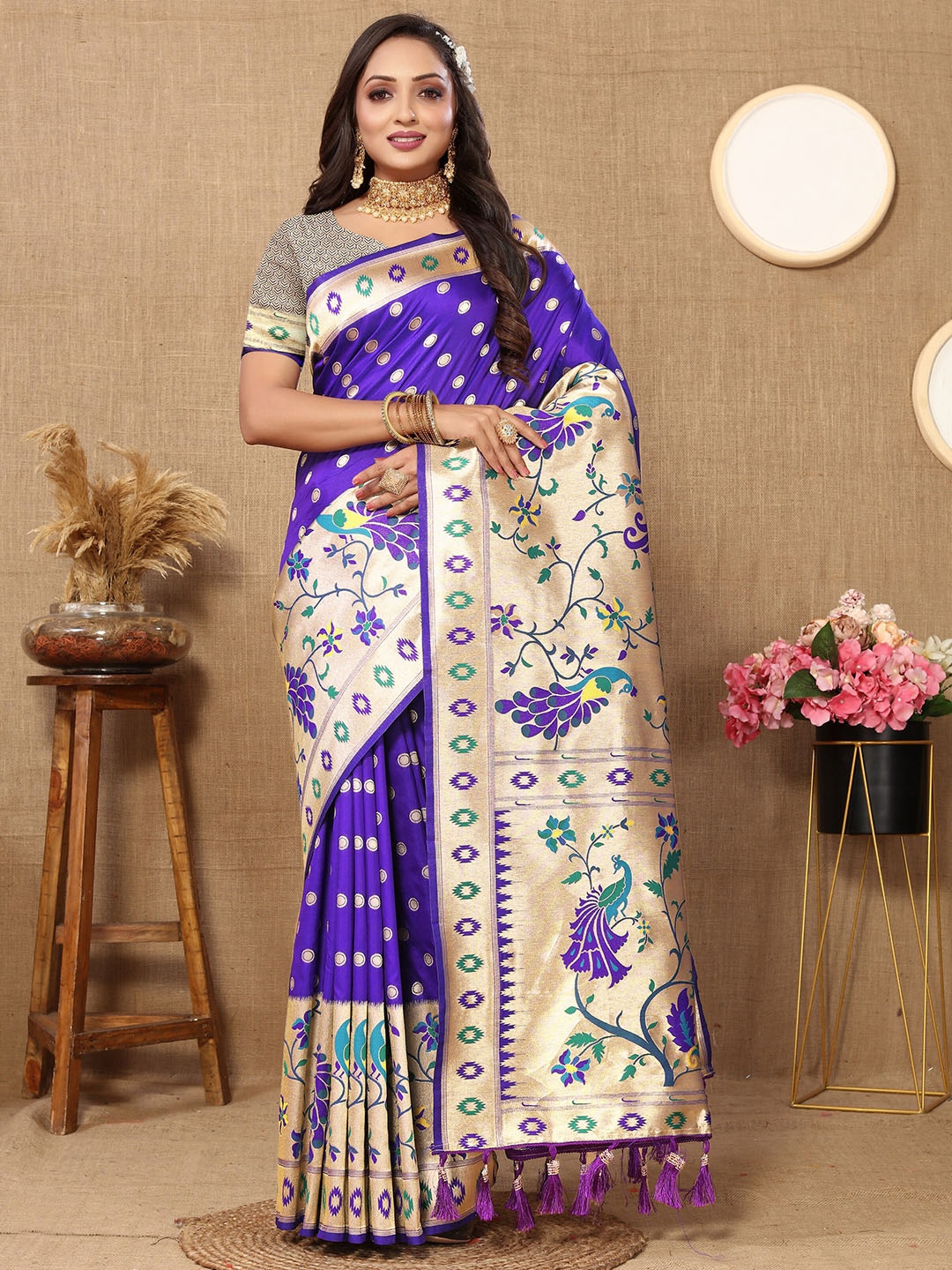 

YAVIRA SILK Woven Design Zari Art Silk Paithani Saree, Blue